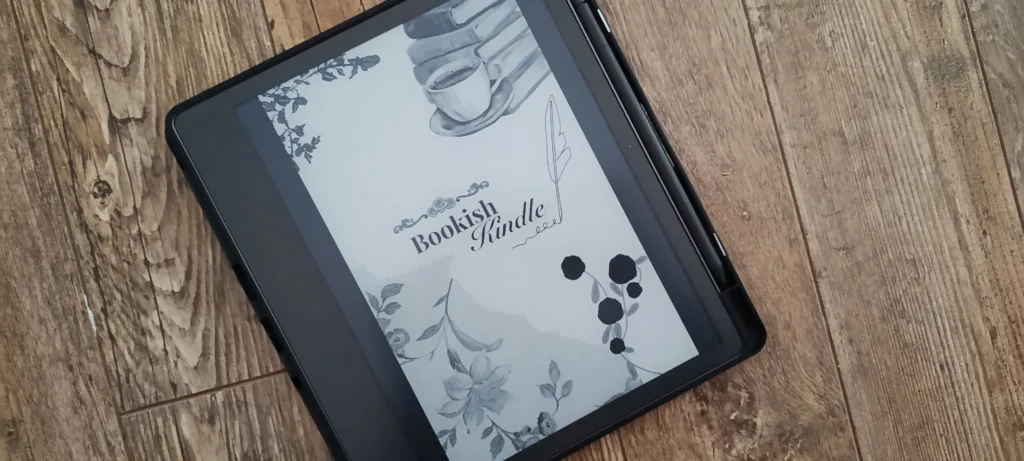 A photo showing a Kindle Scribe with the newly created screensaver turned on and working